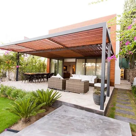 Villa Waterside By Exclusive Holiday
